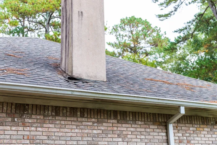 How To Clean Roof Shingles in Mars Hill NC